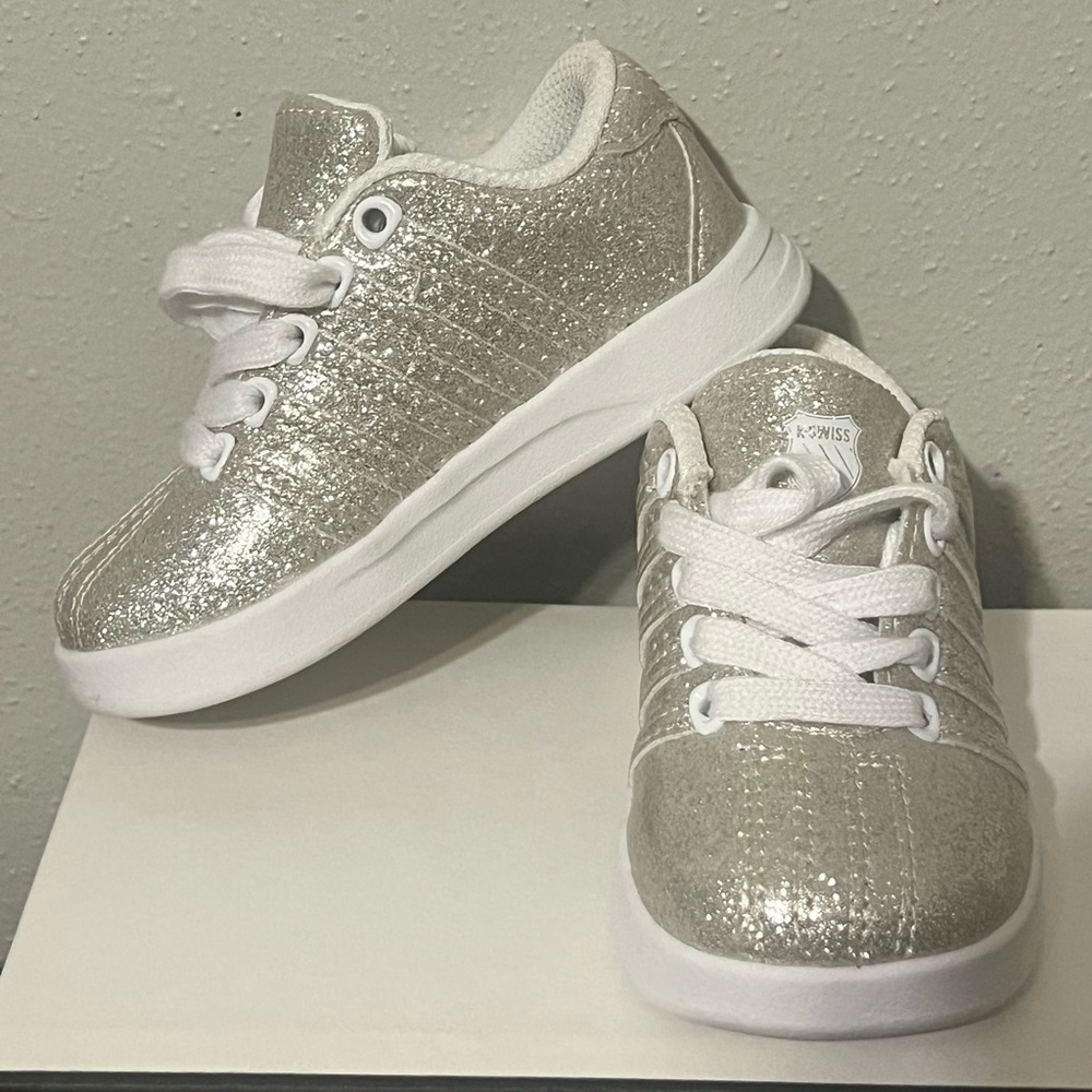 K-Swiss Kids' Glittery Silver Sneakers‎